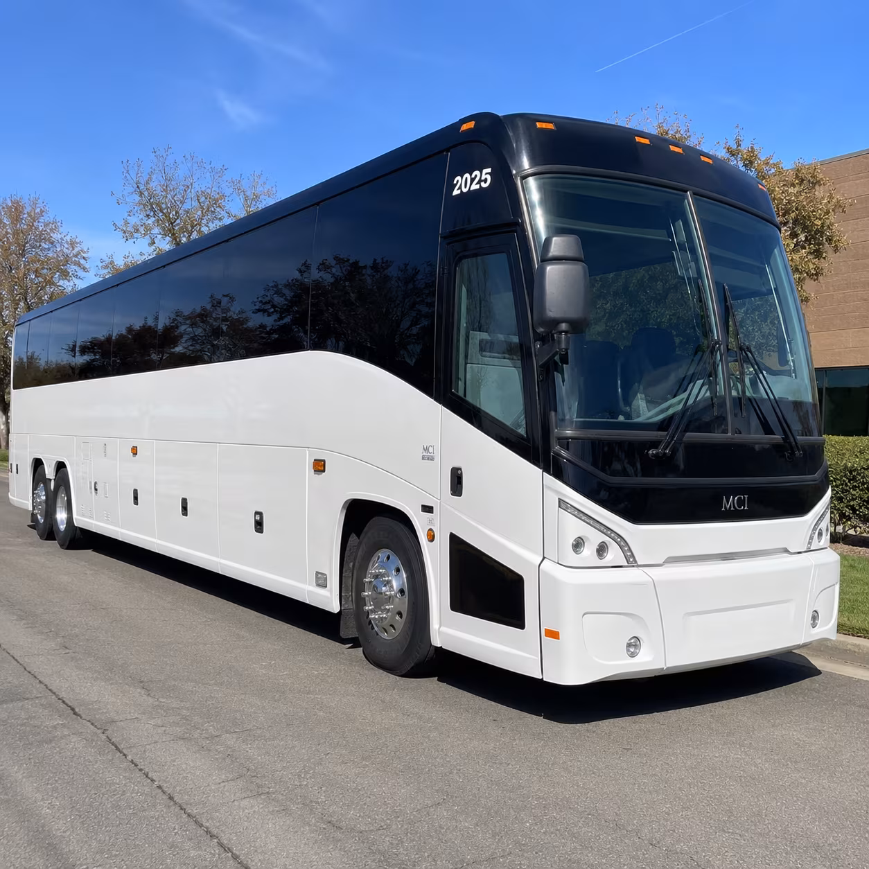 multi stop employee shuttle routes across oakland county