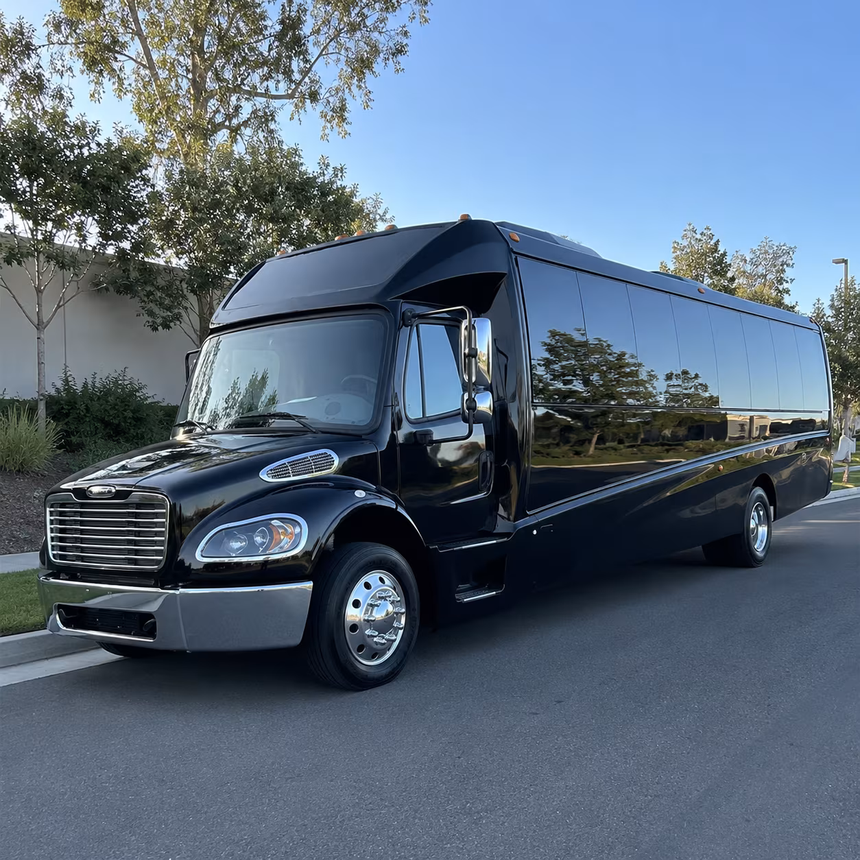 troy 15 passenger minibus